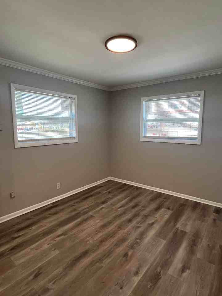 2220 Memorial Parkway Northwest - Photo 5 of 8