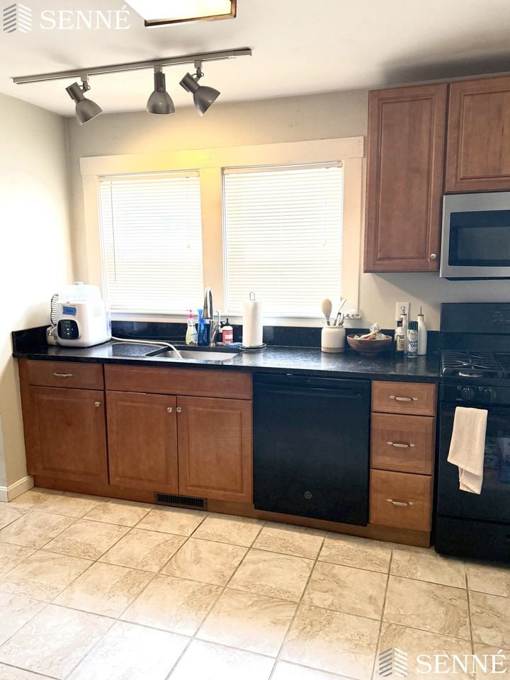 25 Chipman St #1 - Photo 6 of 21