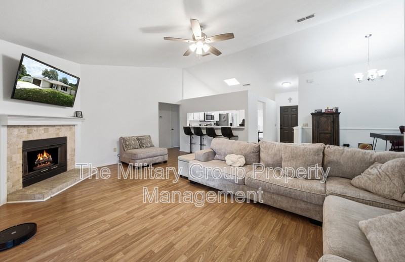 1261 Cutlass Rd - Photo 3 of 22