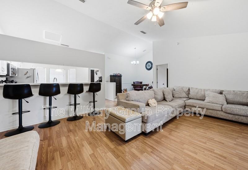 1261 Cutlass Rd - Photo 4 of 22