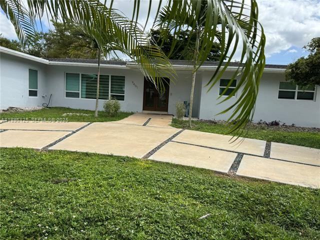 9401 Sw 69th Ct - Photo 2 of 13