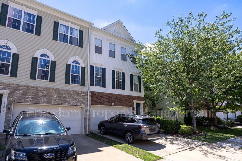 16021 Pitner St - Photo 2 of 5