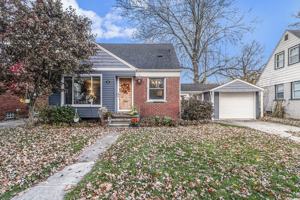 featured image of 1218 E 4th St