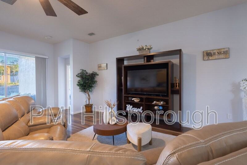 2024 Heartland Cir - Photo 4 of 35