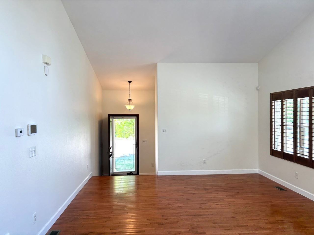 4848 S Elk Ct - Photo 4 of 32