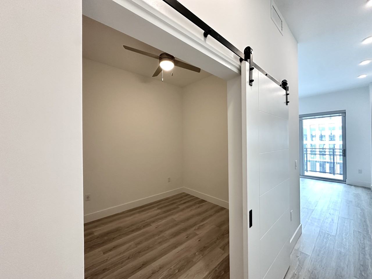 52 Northwest 32nd Street #AS1 - Photo 3 of 9