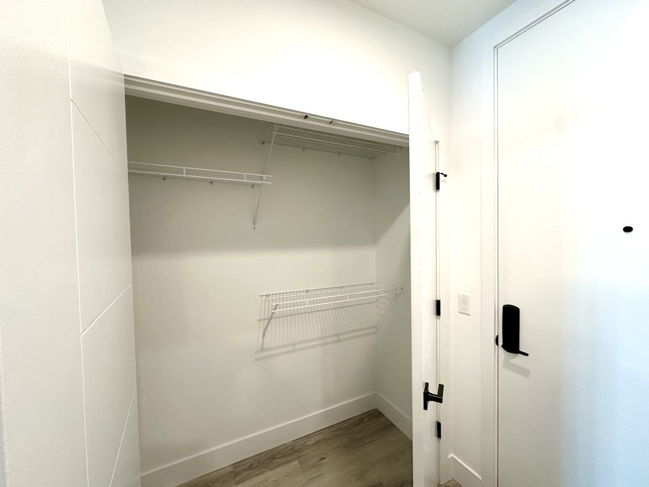52 Northwest 32nd Street #AS1 - Photo 7 of 9