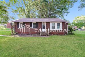 featured image of 1016 Warren Ave