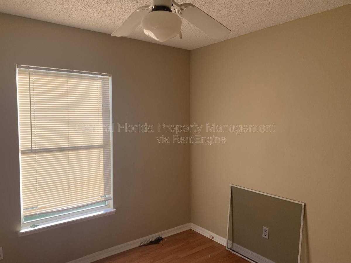 4417 Pembridge Ave - Photo 6 of 10