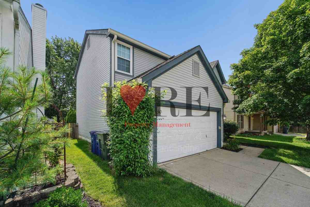 3048 Hollybank Rd - Photo 3 of 10
