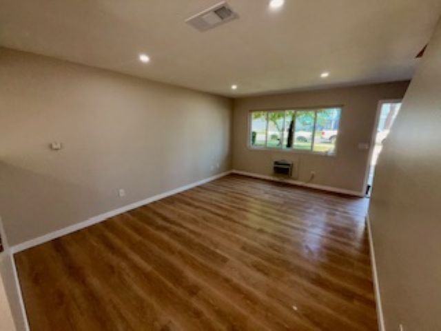 135 Cook St - Photo 7 of 7