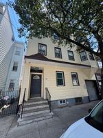 featured image of 86 Pacific St ##2