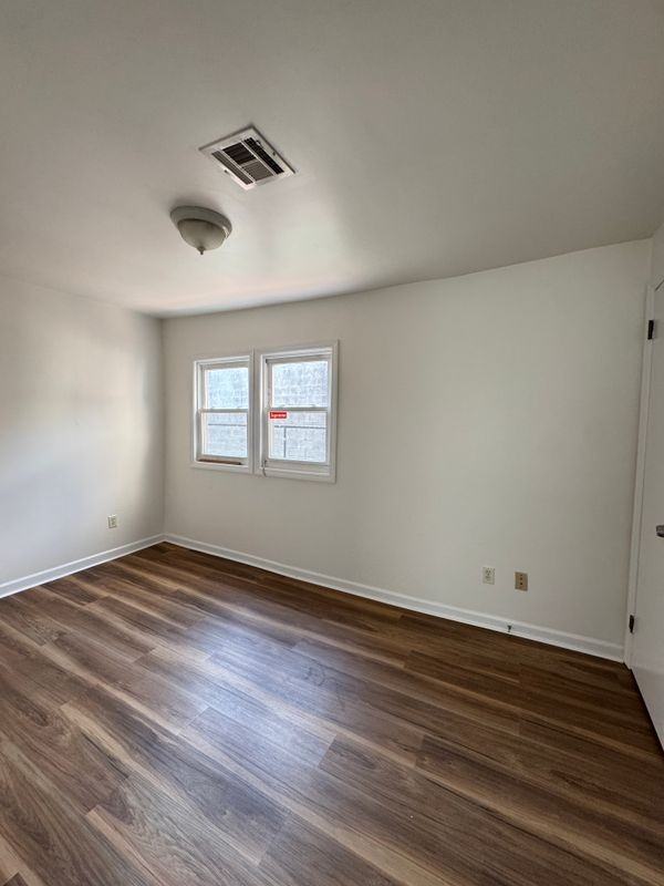 86 Pacific St ##2 - Photo 4 of 9