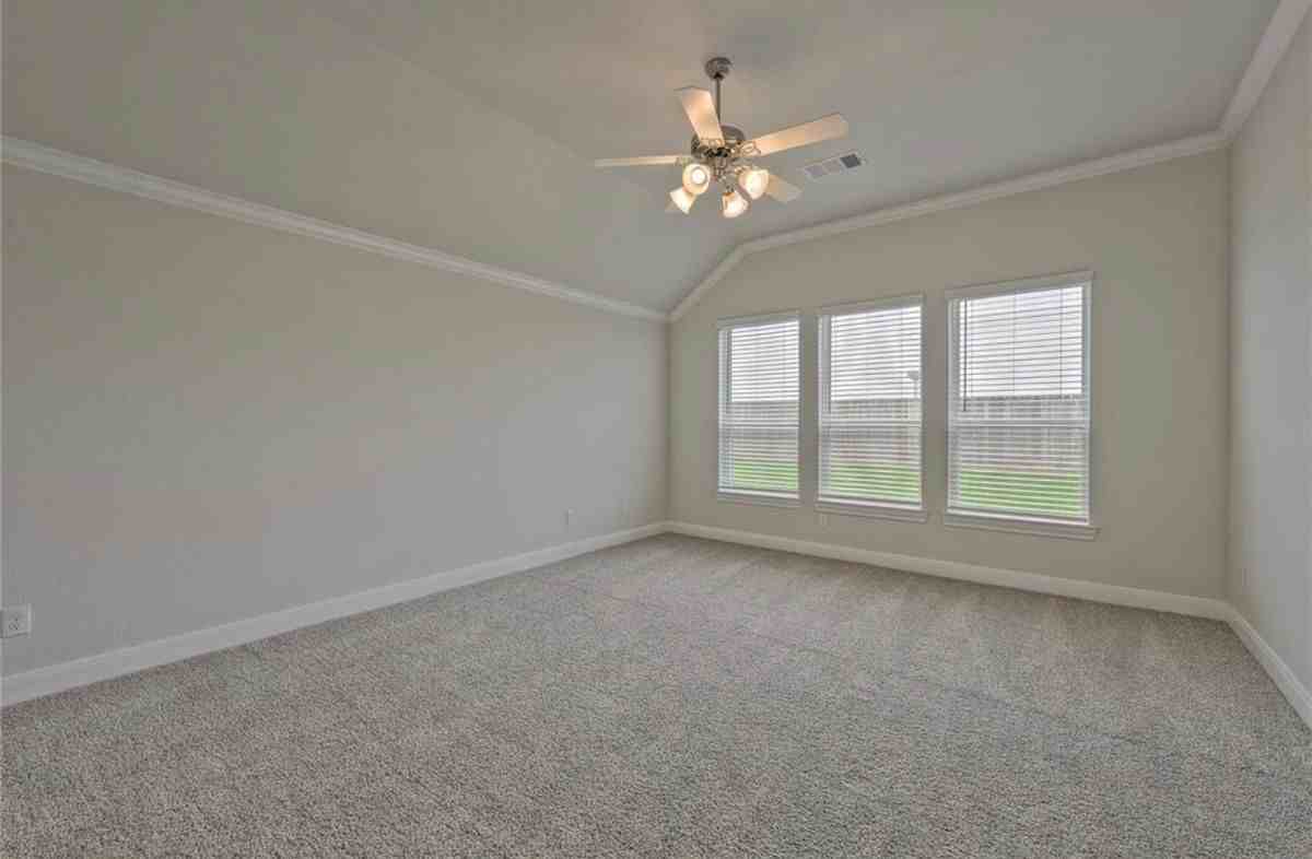 11727 Champions Forest Dr - Photo 3 of 9