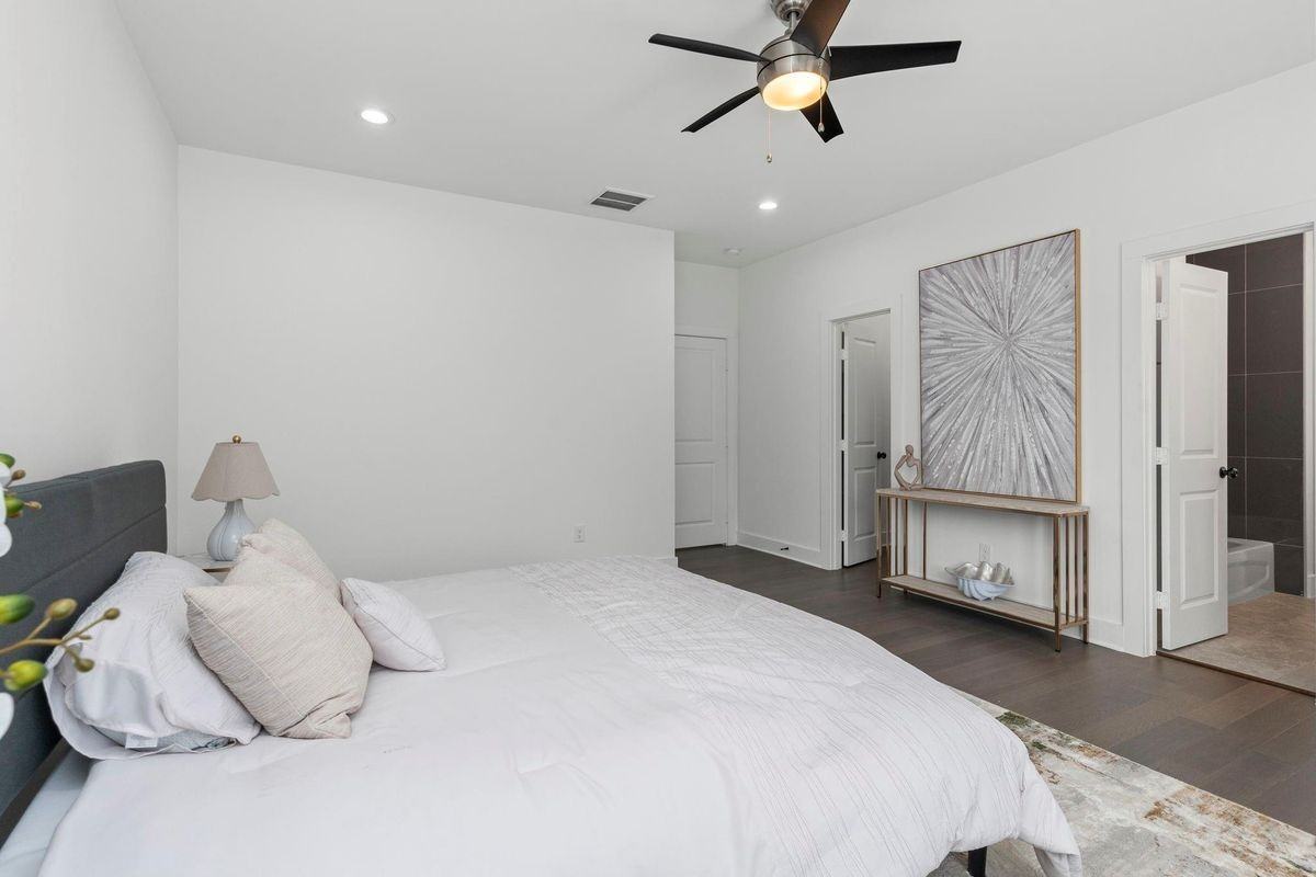 1513 Egypt St - Photo 5 of 31