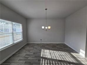 647 Skye Dr - Photo 4 of 24