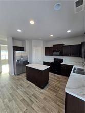 647 Skye Dr - Photo 6 of 24