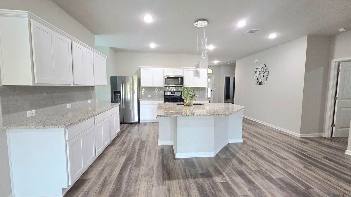 13931 Malbec Ave - Photo 2 of 26