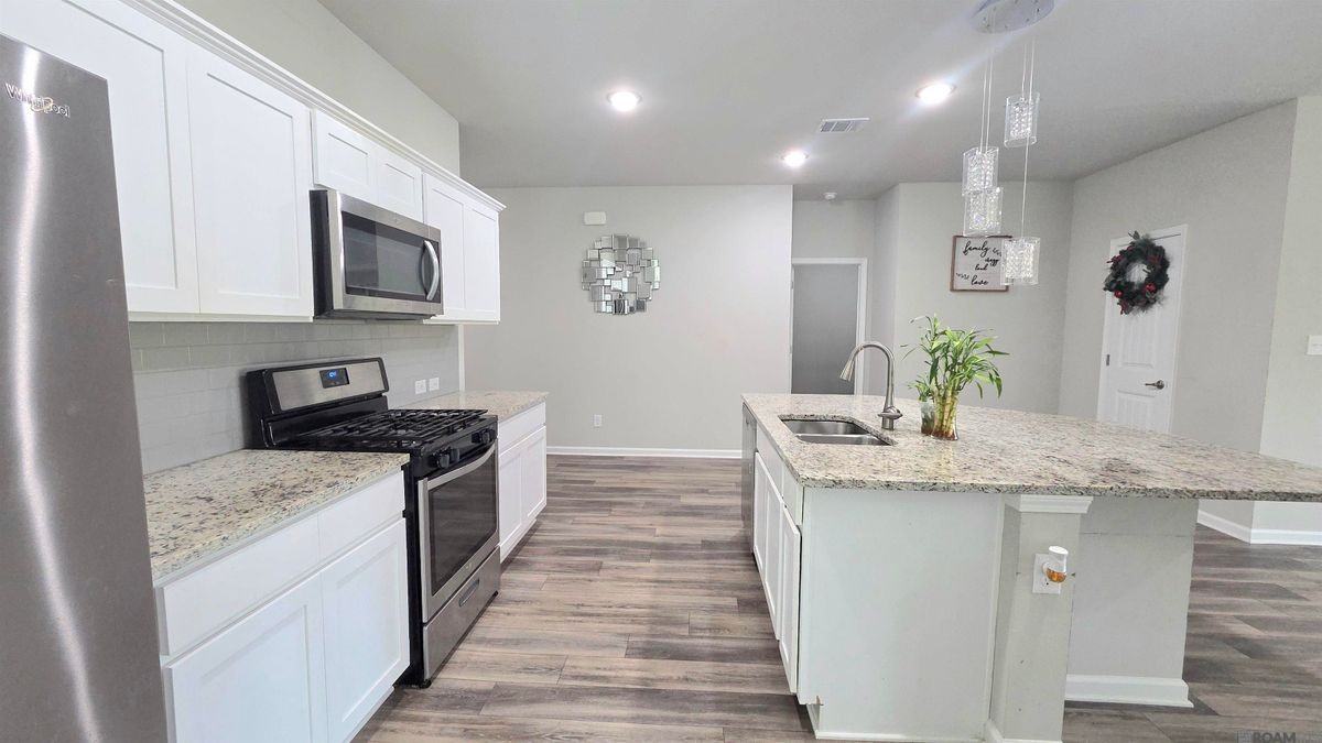 13931 Malbec Ave - Photo 5 of 26