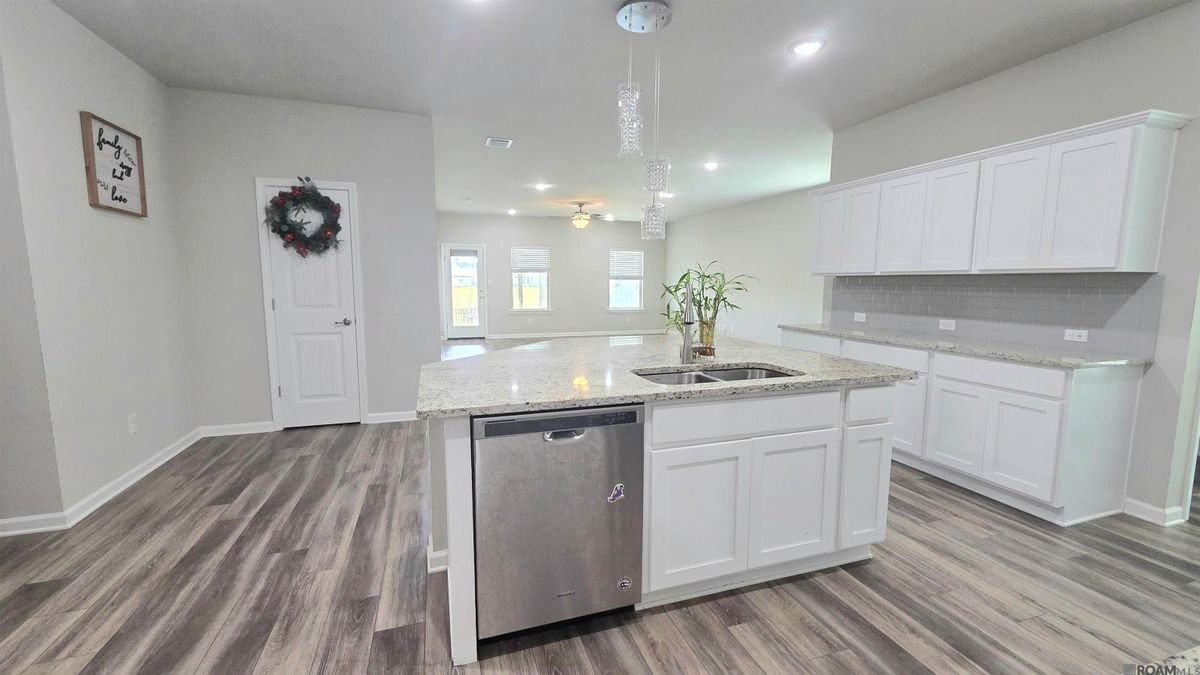 13931 Malbec Ave - Photo 6 of 26