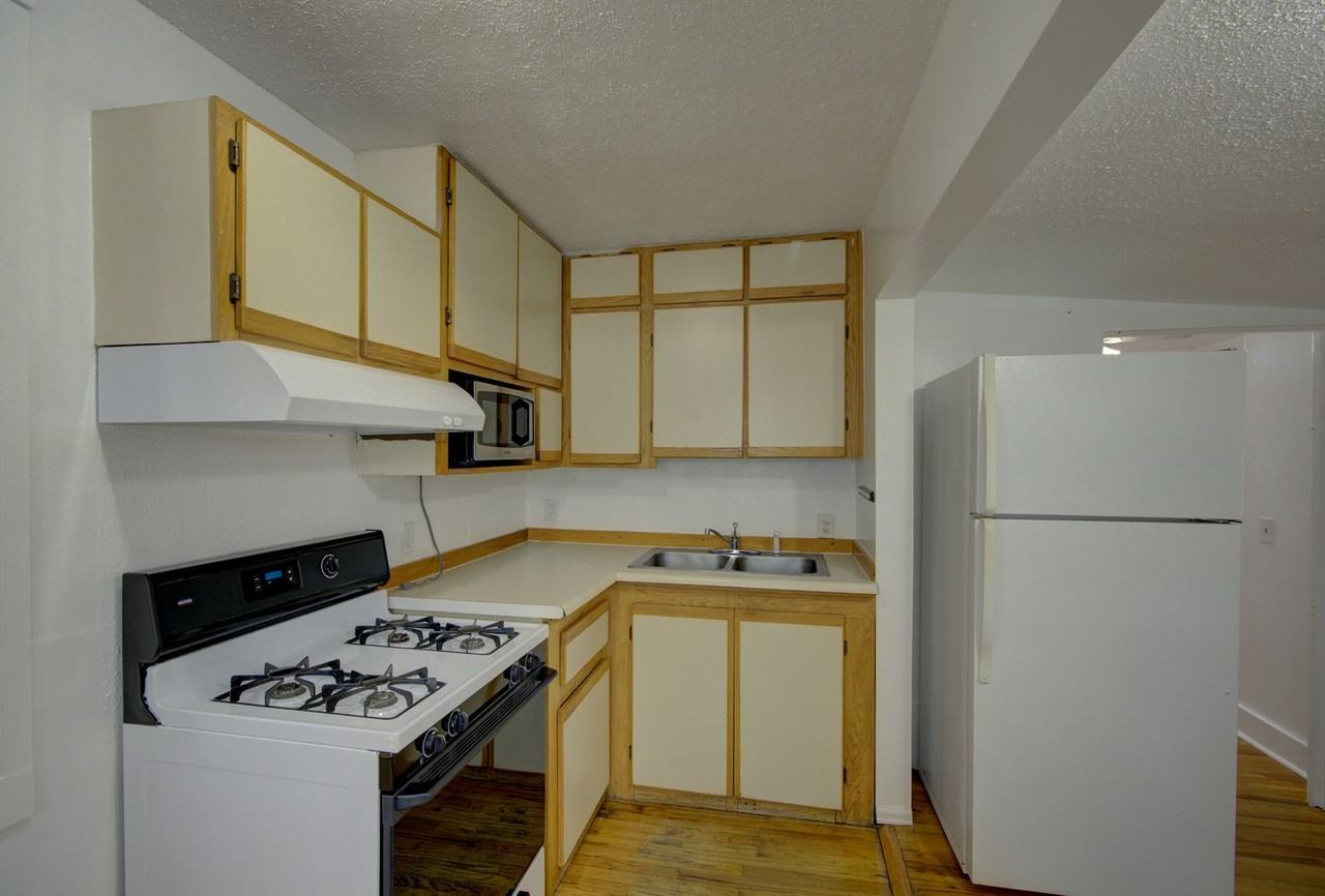 1986 S Gilpin St - Photo 7 of 32