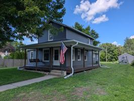 featured image of 113 N Van Buren St