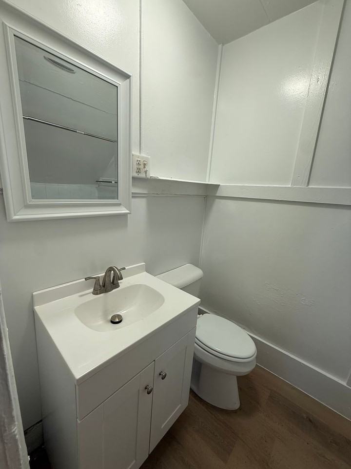104 Parkview Street - Photo 3 of 18