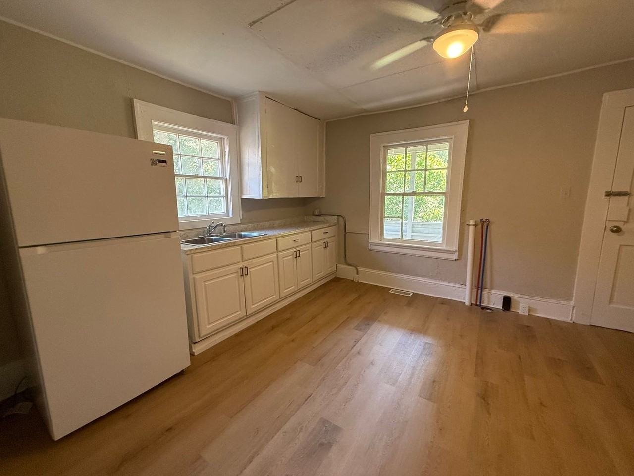 104 Parkview Street - Photo 7 of 18