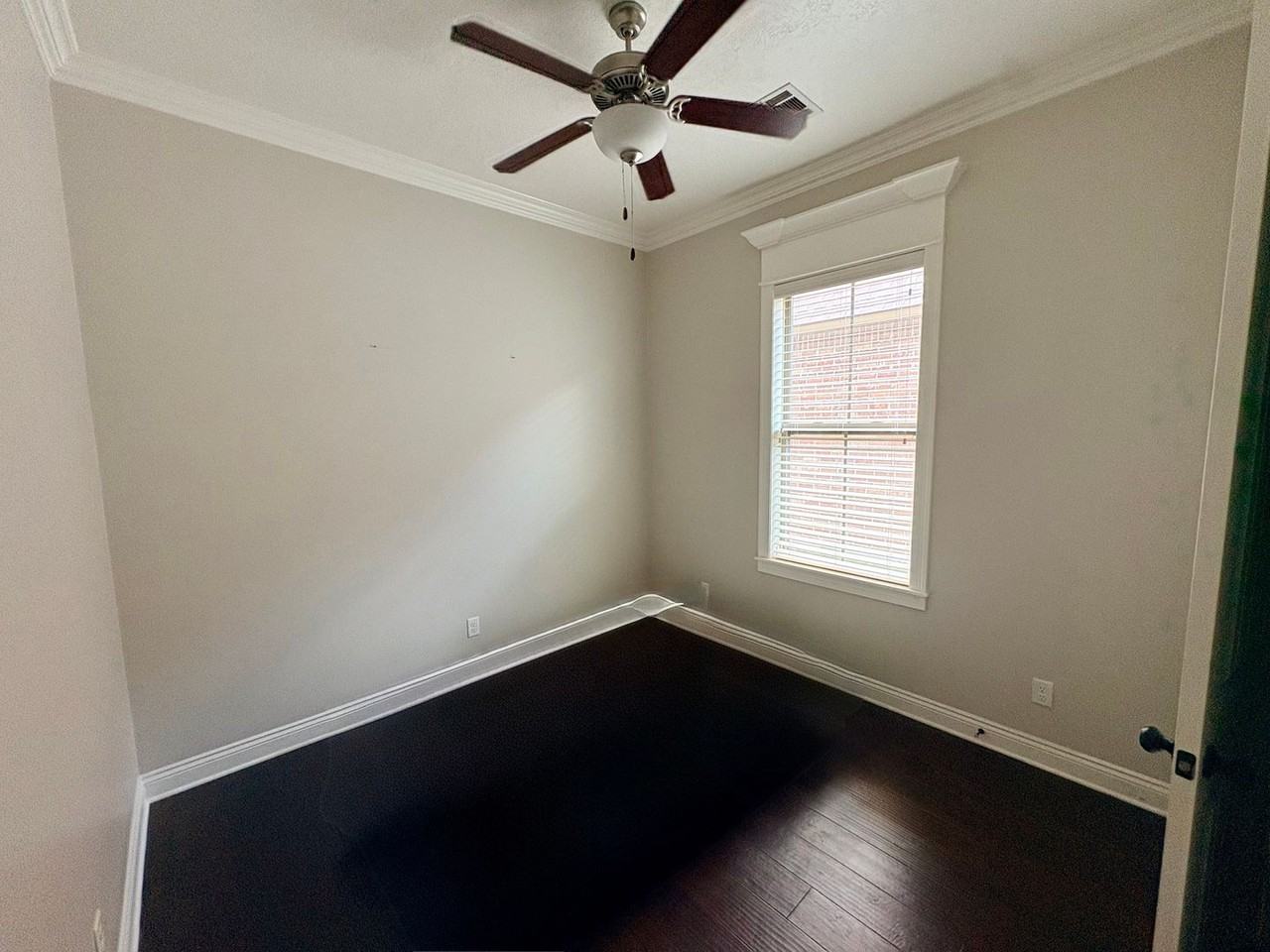 3714 Willow Wood Dr - Photo 4 of 11