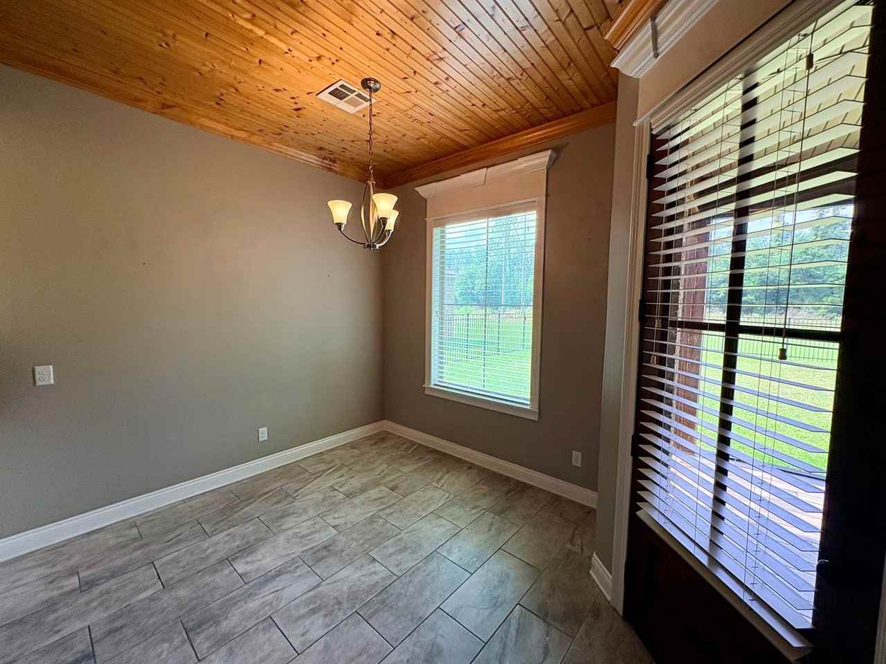 3714 Willow Wood Dr - Photo 7 of 11
