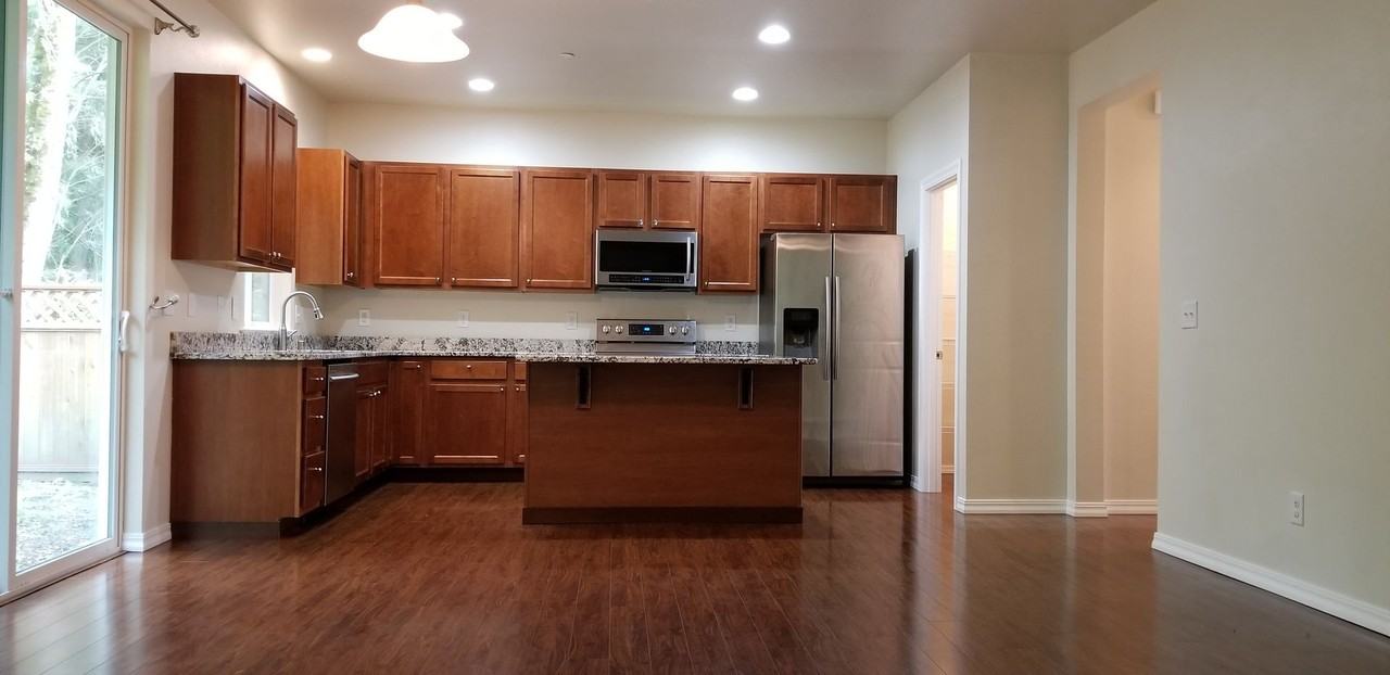 3646 Nimitz Ln - Photo 3 of 13