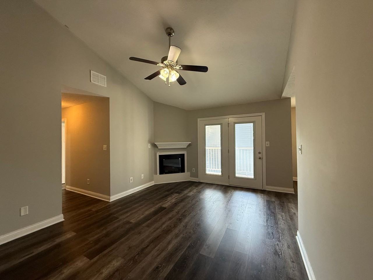 Westen Apartments - Photo 6 of 24