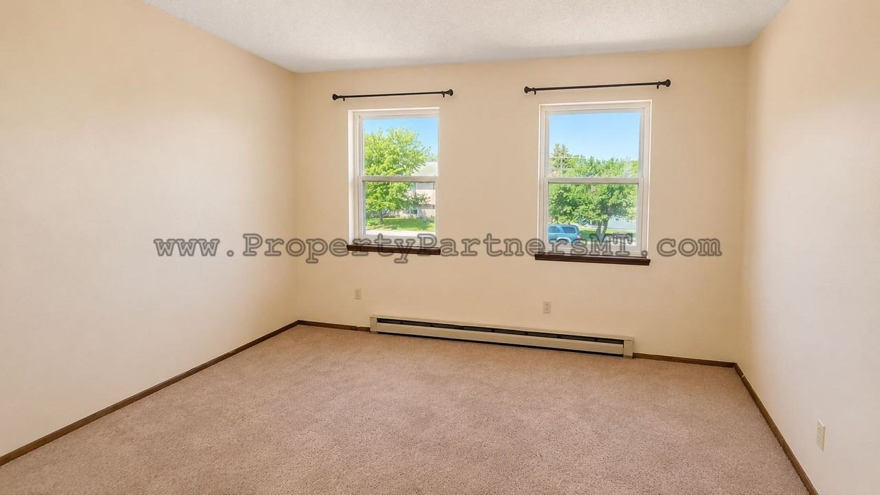 20th Ave 504 - Photo 4 of 25