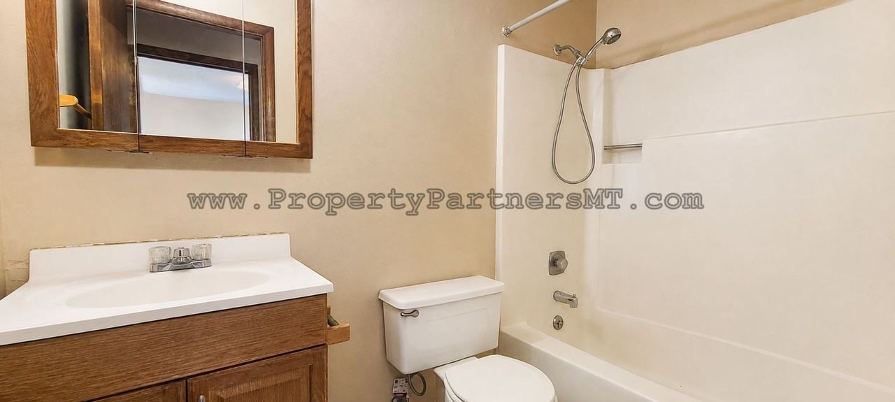 20th Ave 504 - Photo 6 of 25