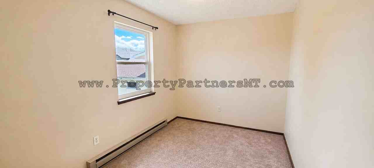 20th Ave 504 - Photo 7 of 25