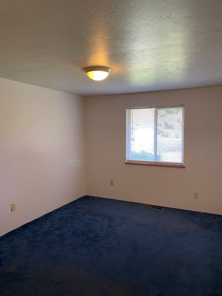 4800 Airway Dr Ne - Photo 6 of 22