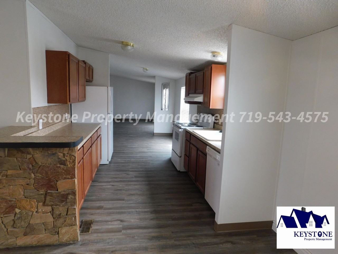 710 S Walton Dr - Photo 3 of 21