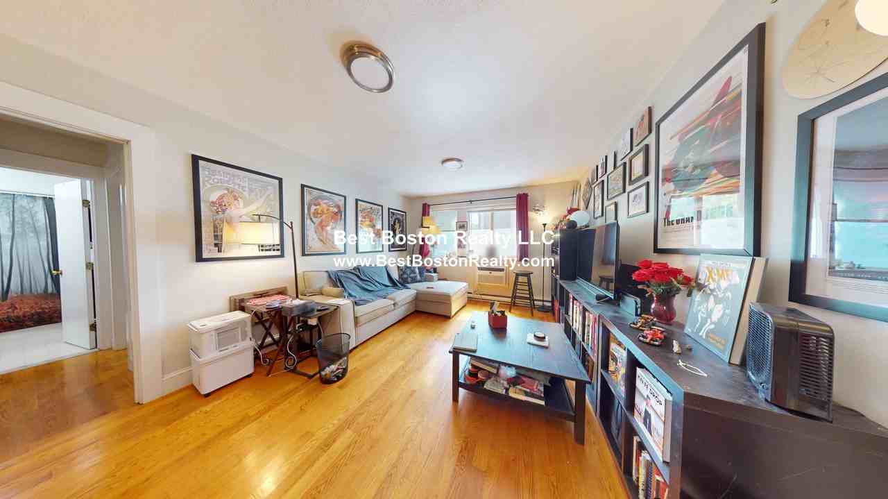 387 Highland Ave #R - Photo 4 of 9