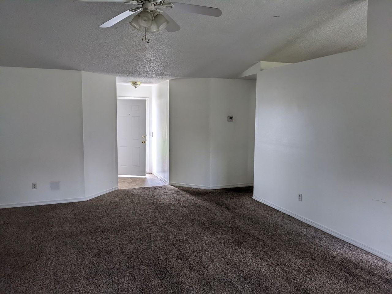 2823 Atoka Trl - Photo 2 of 12