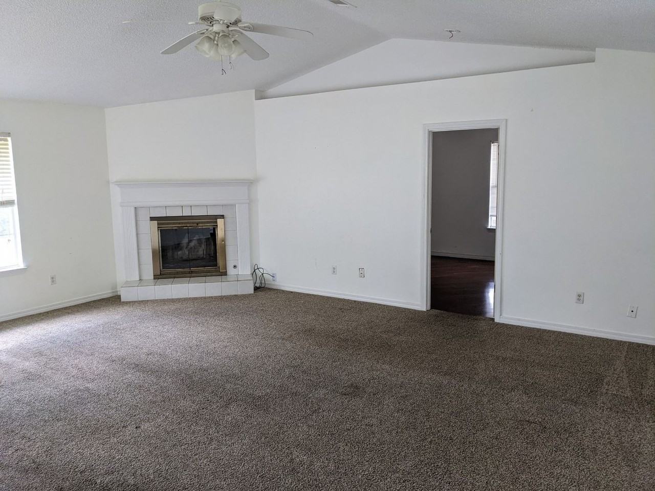 2823 Atoka Trl - Photo 3 of 12