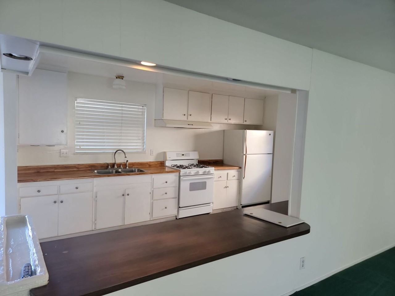 1836 N 7th Pl - Photo 3 of 8