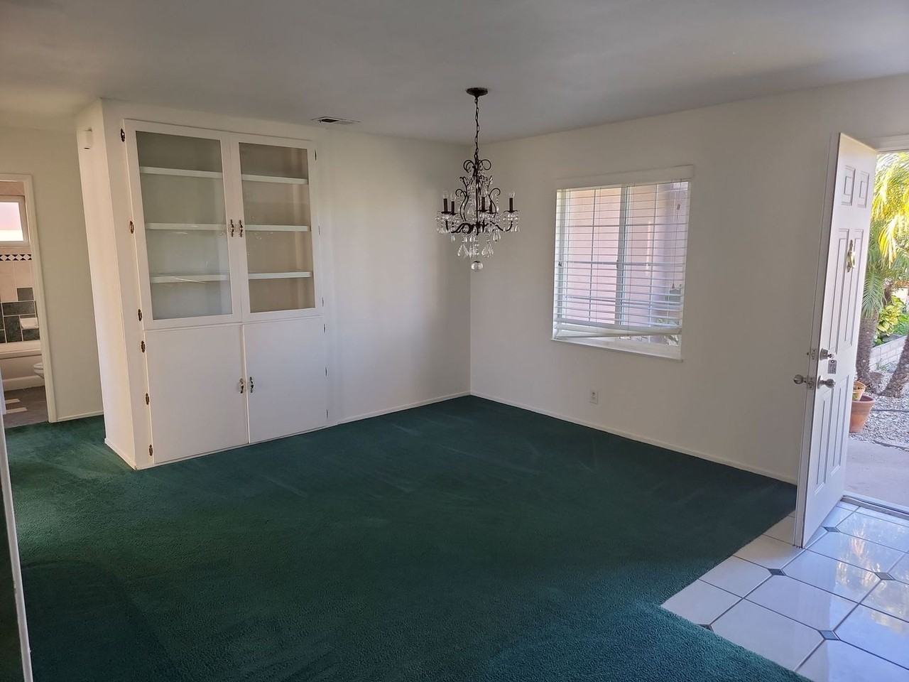1836 N 7th Pl - Photo 5 of 8