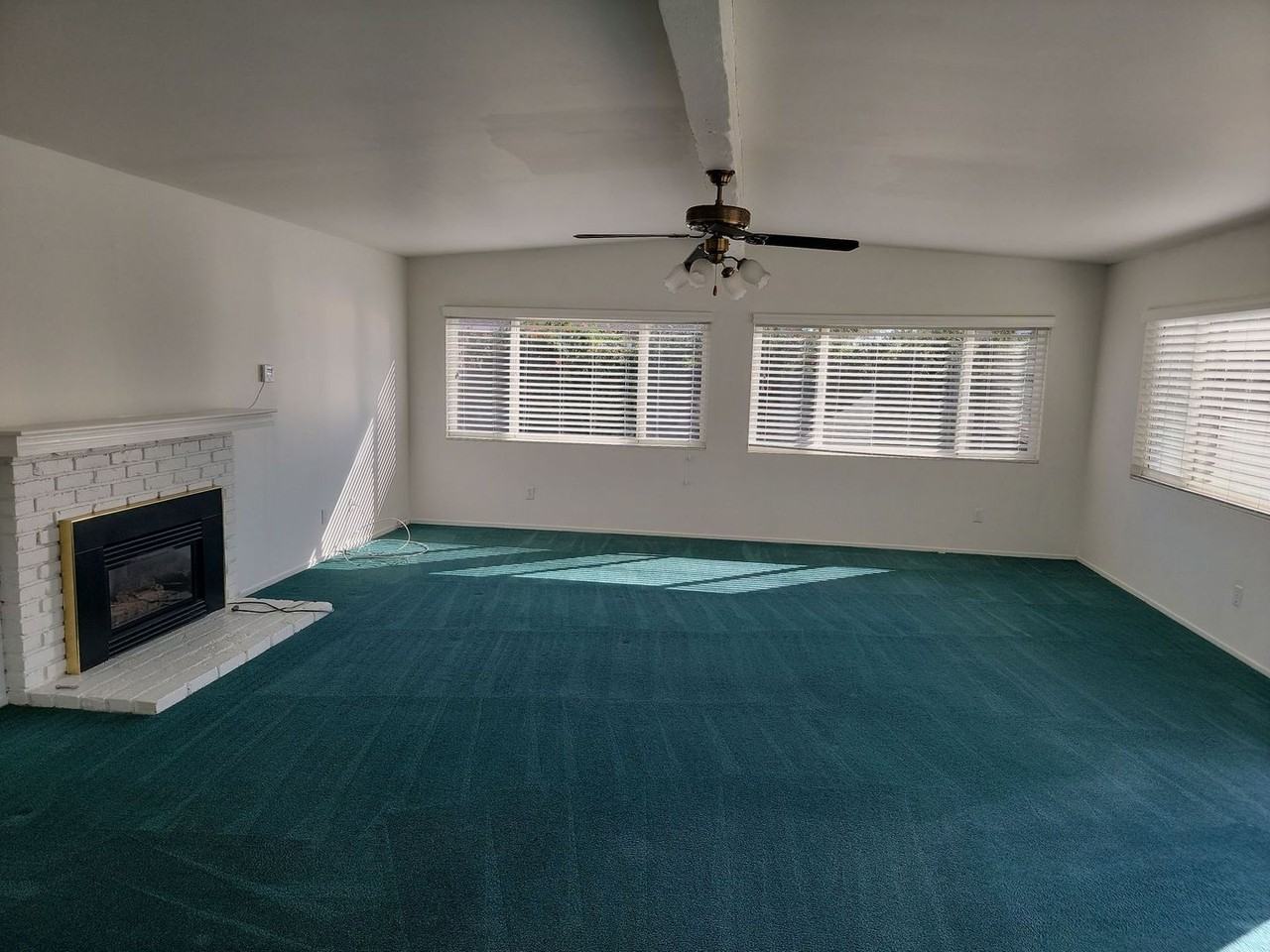 1836 N 7th Pl - Photo 6 of 8