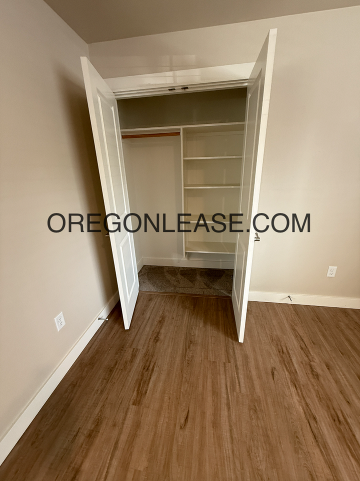 4004 Horace St - Photo 3 of 9