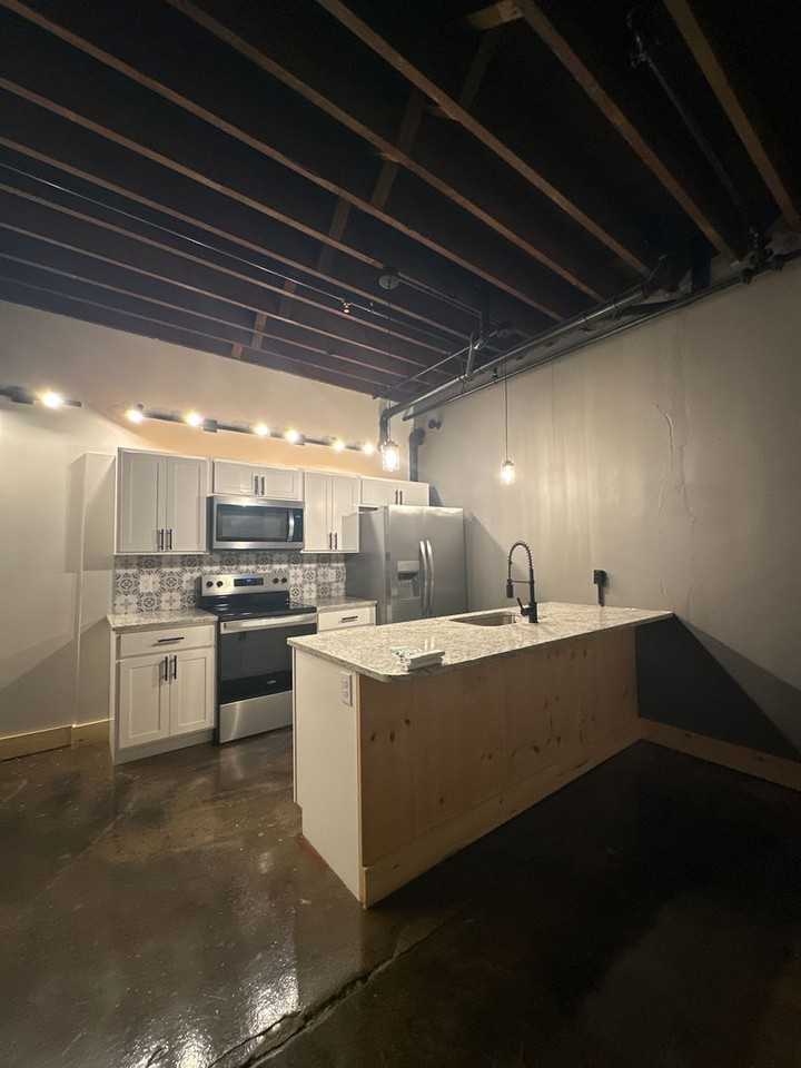 210 S Railroad St #105 - Photo 3 of 6