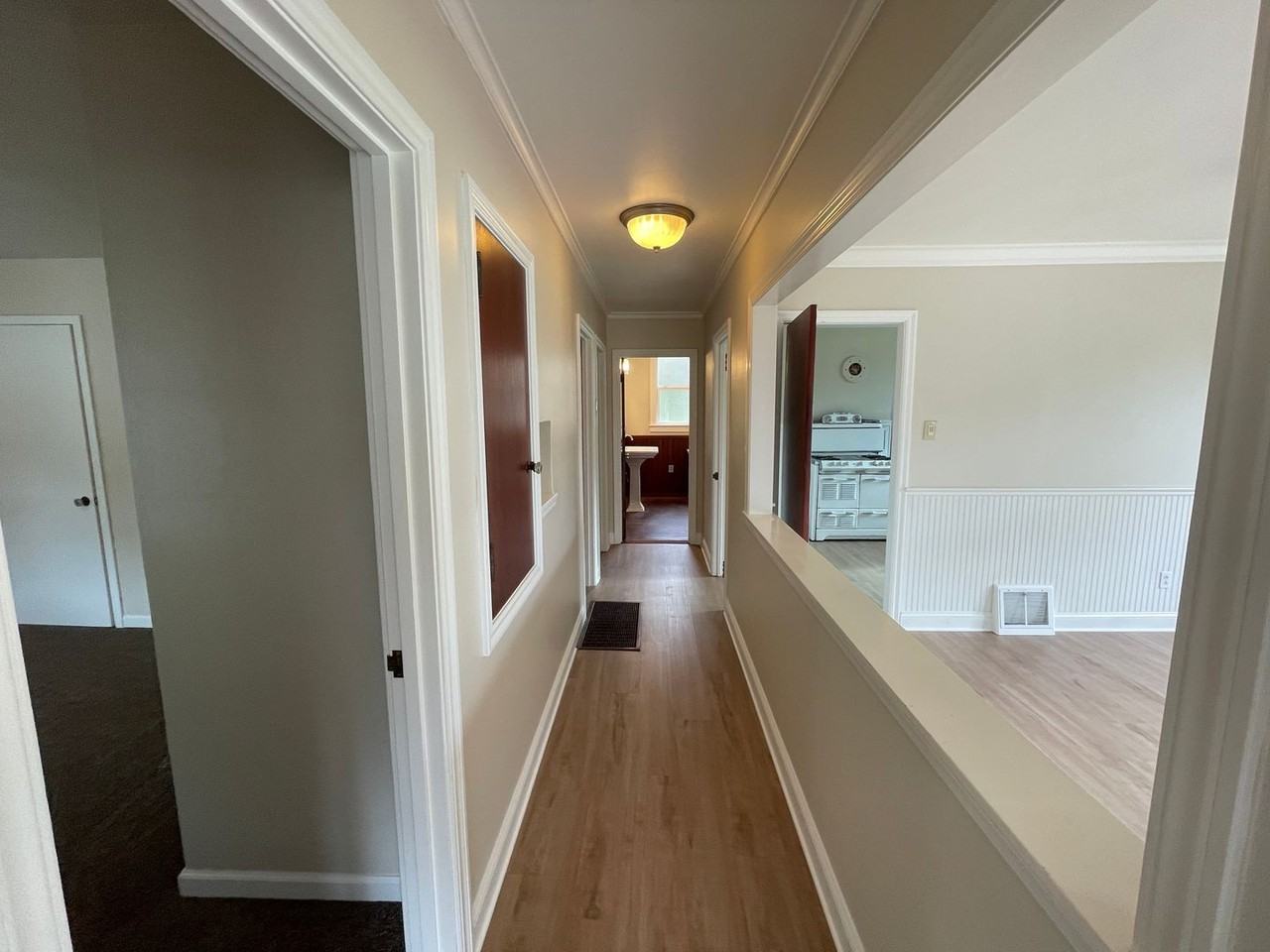 410 Carmel Ave - Photo 4 of 15