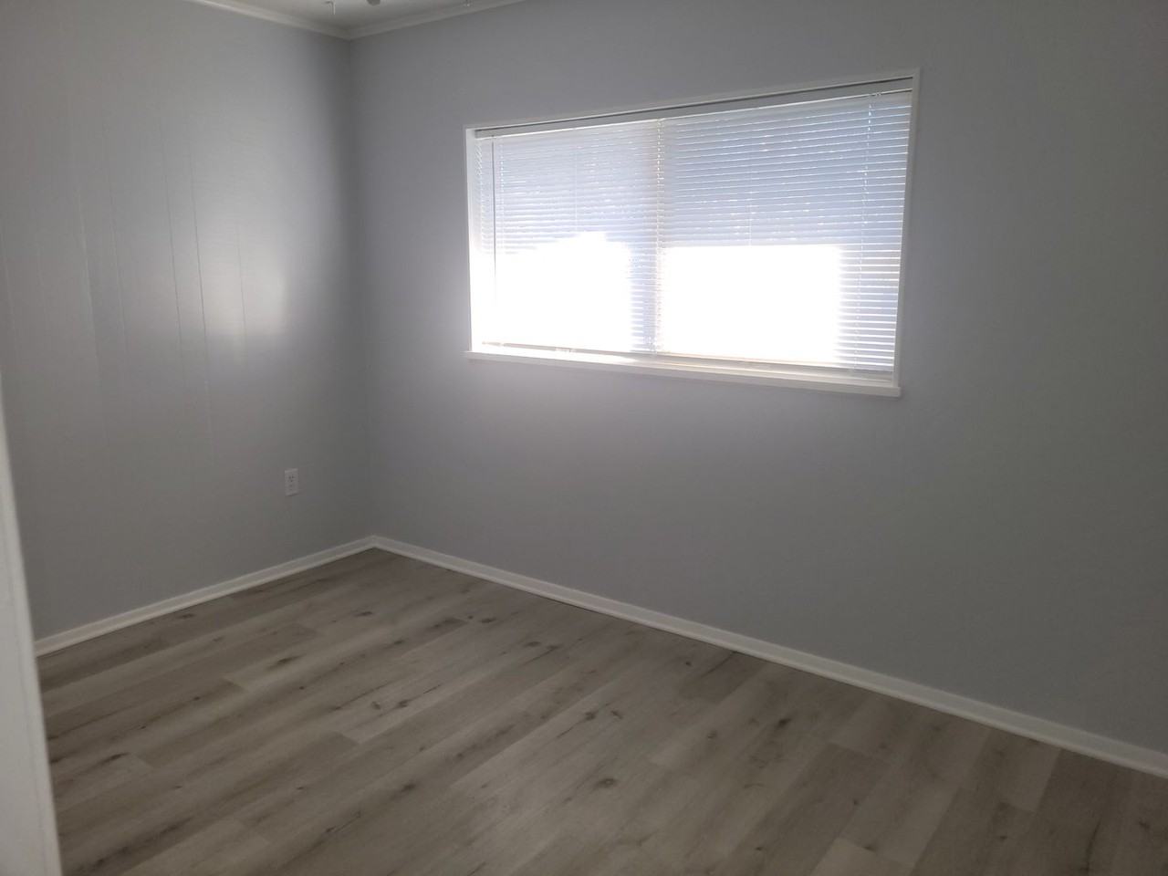 5803 Cherry St - Photo 3 of 14
