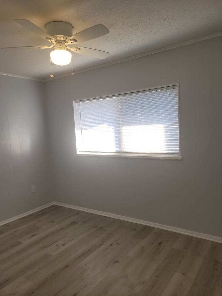 5803 Cherry St - Photo 4 of 14