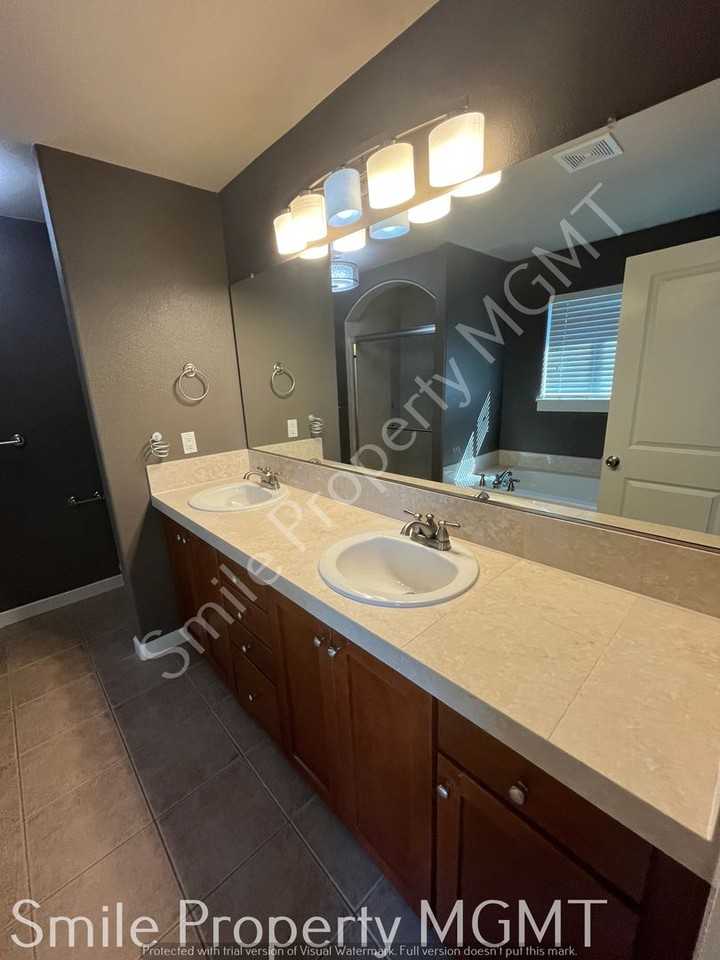 13054 Se Meadehill Ave - Photo 7 of 17