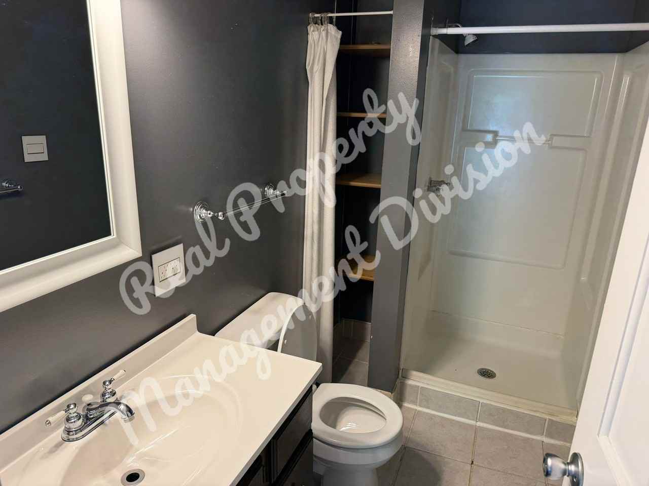 701 S Columbia Ave - Photo 6 of 10